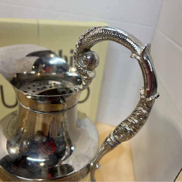 Vintage Set of 2 Victorian Silver & Pressed Glass High Quality Pitcher RARE Set - Picture 10 of 15